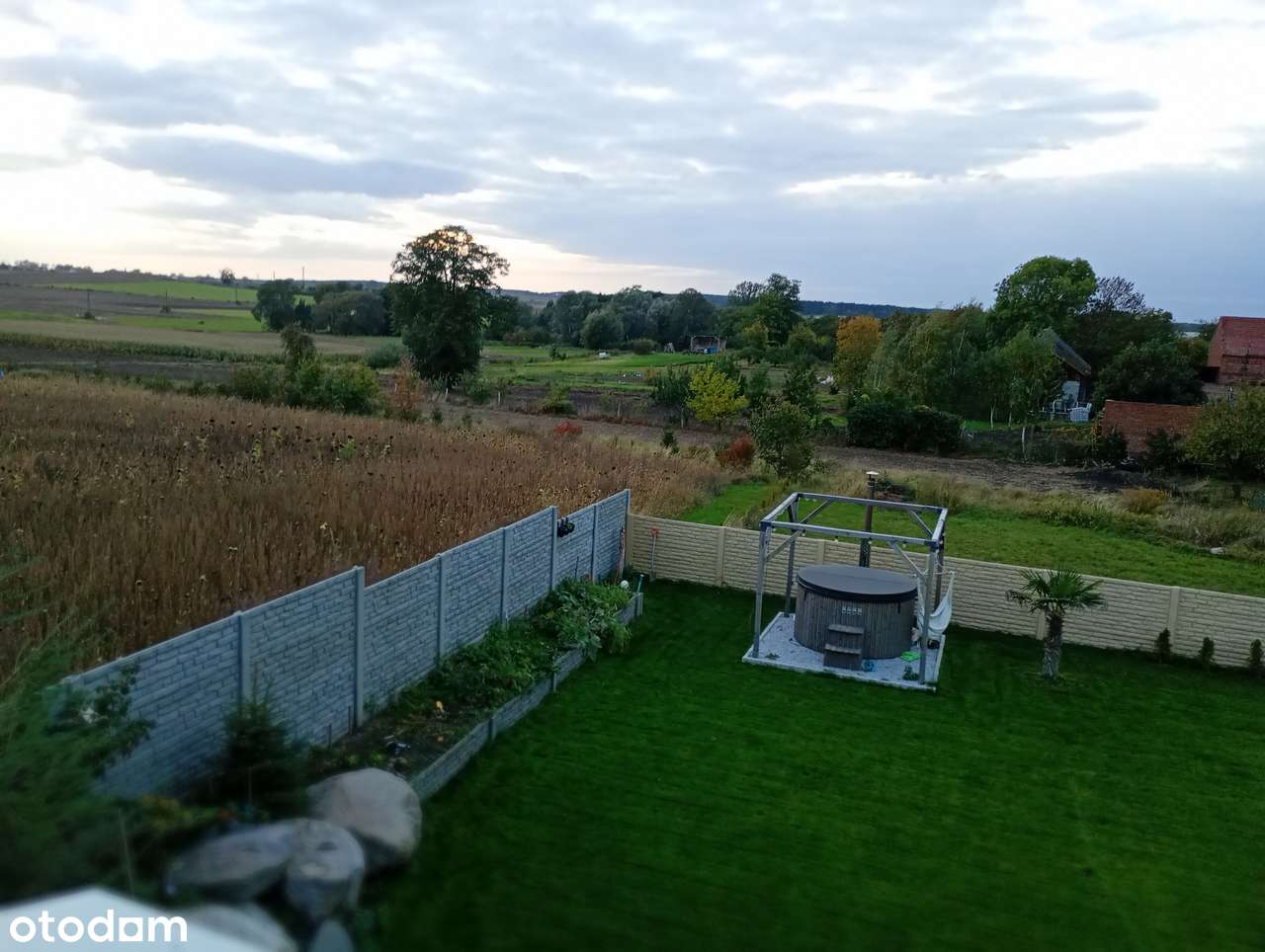 Nowoczesny dom 70 m² z garażem i ogrodem - Pełny obrazek: 5/9