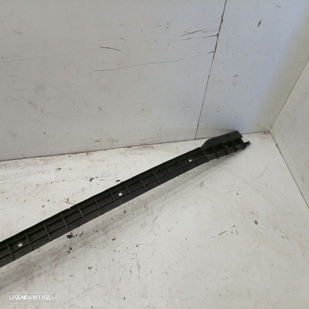 Friso De Para Choques Traseiro Volkswagen Passat (3B3) - 3