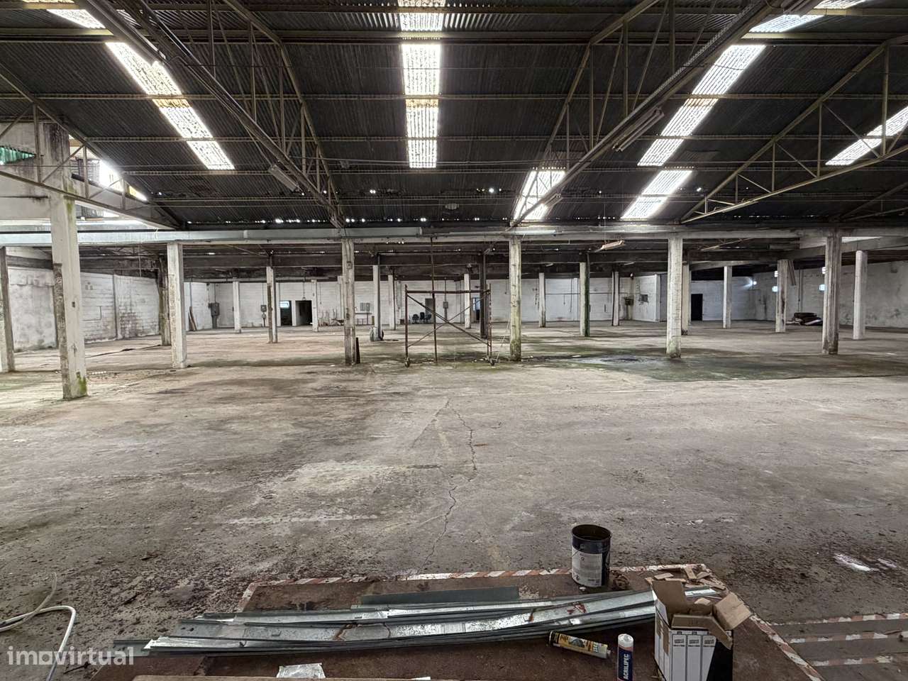 Terreno com fábrica inativa - Grande imagem: 5/21