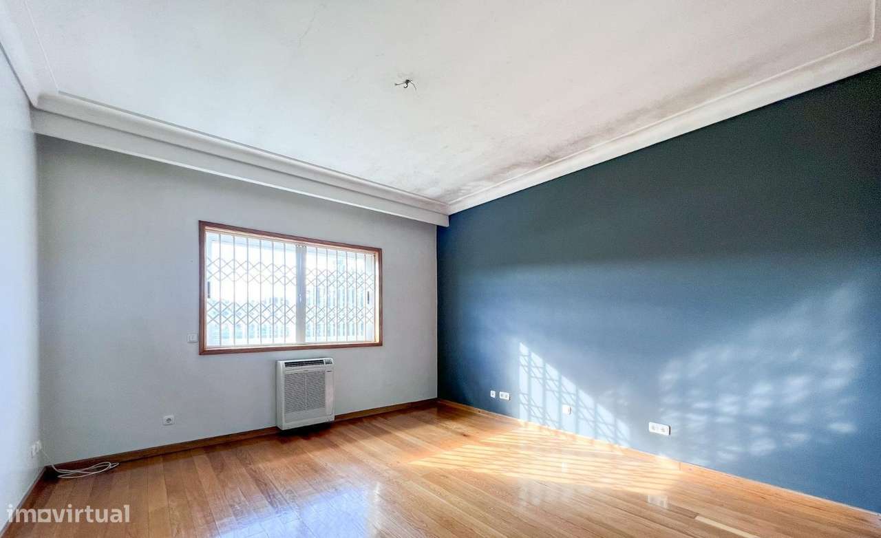 Moradia T4 à venda na Marginal-16