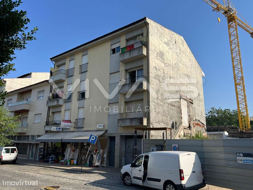 Arrecadação  Venda em Vila Verde e Barbudo,Vila Verde - Grande imagem: 2/4