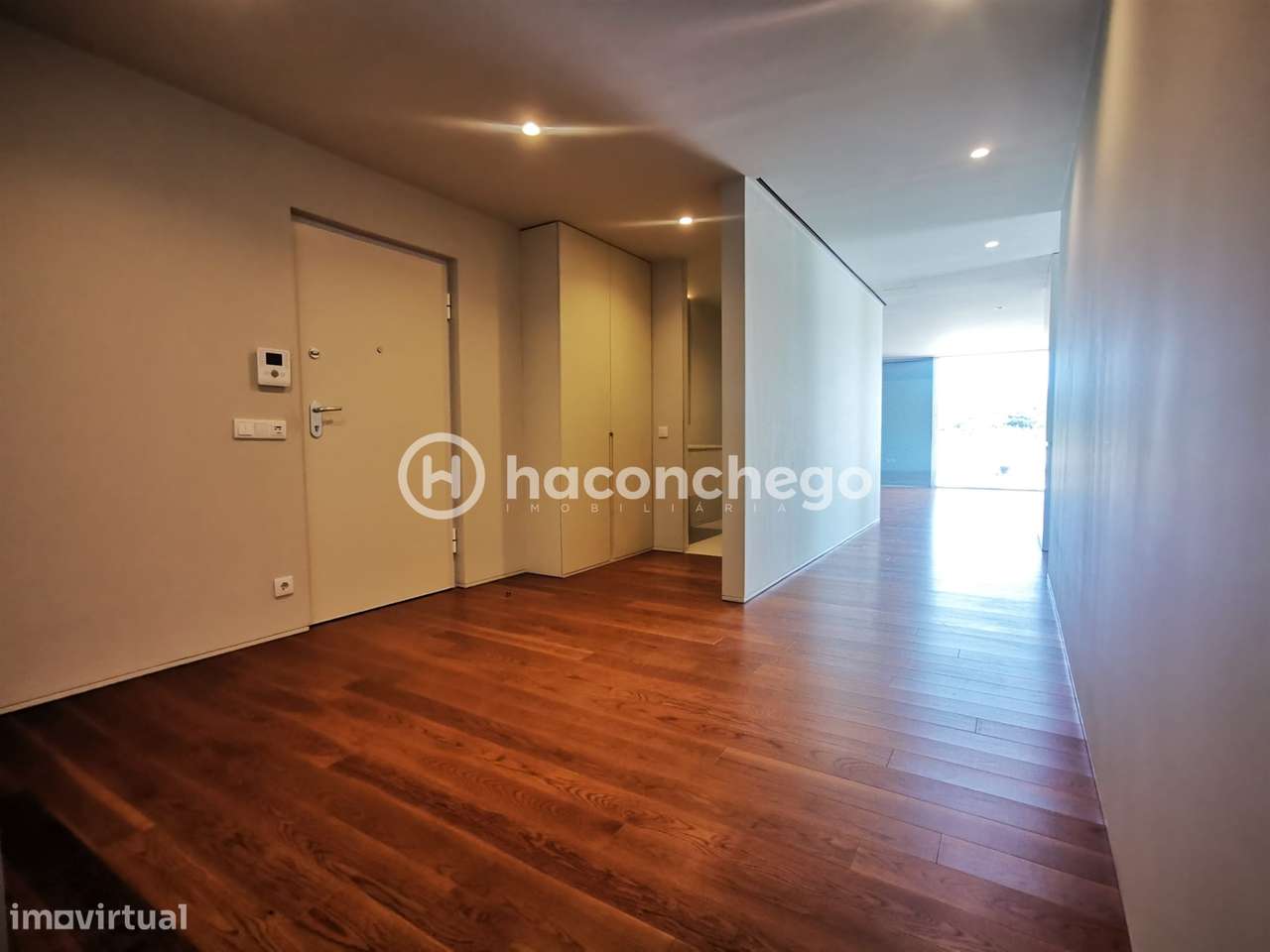 Penthouse T4 de Luxo em Barcelinhos – Totalmente Equipada com equipame-5