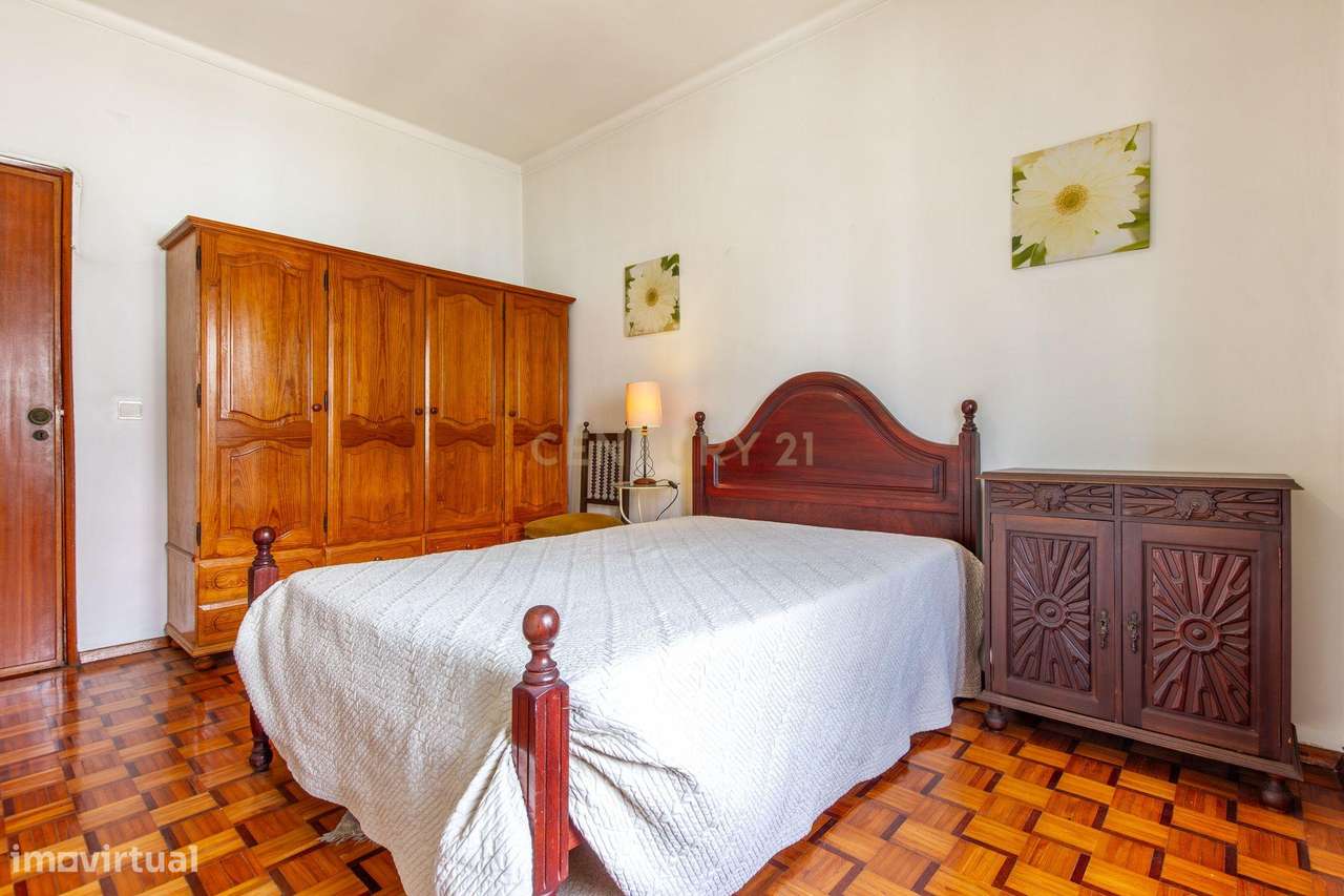 Apartamento T2 em Casquilhos (Alto do Seixalinho) – Barreiro-11