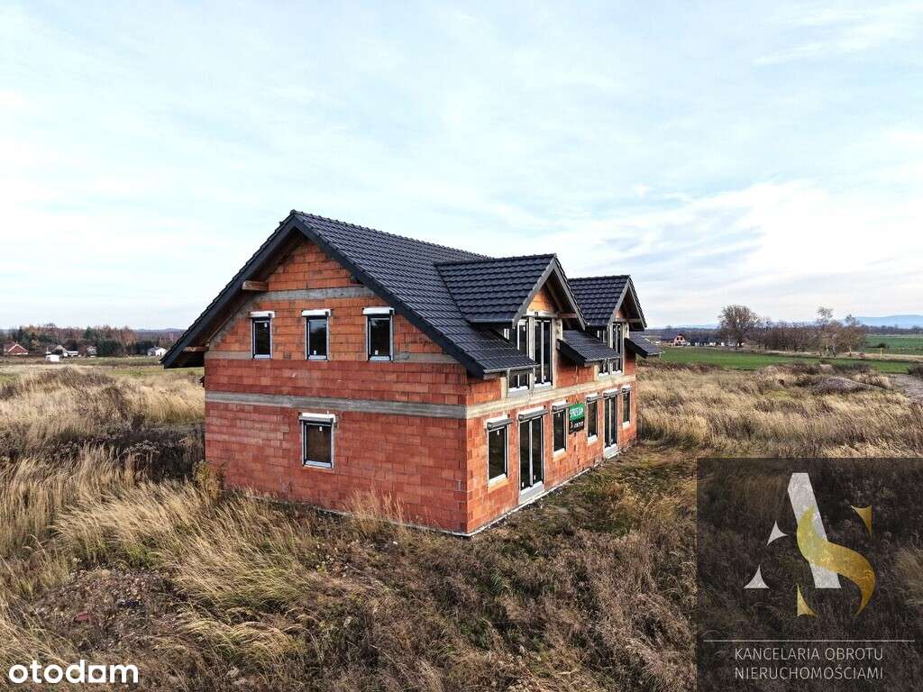 Nowoczesne budynki w zabudowie bliźniaczej, Łagów-8