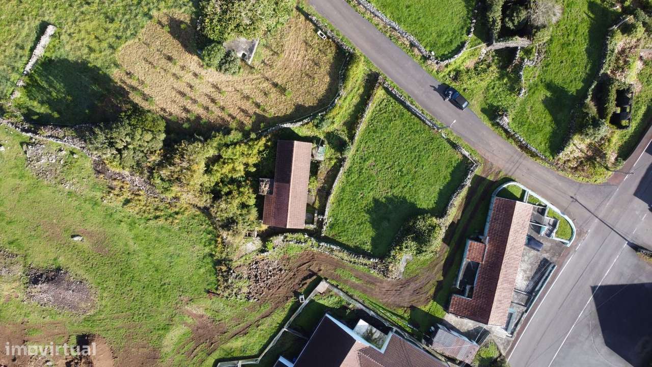 Quintinha linda no Pico ( Piedade) Azores - Grande imagem: 5/16