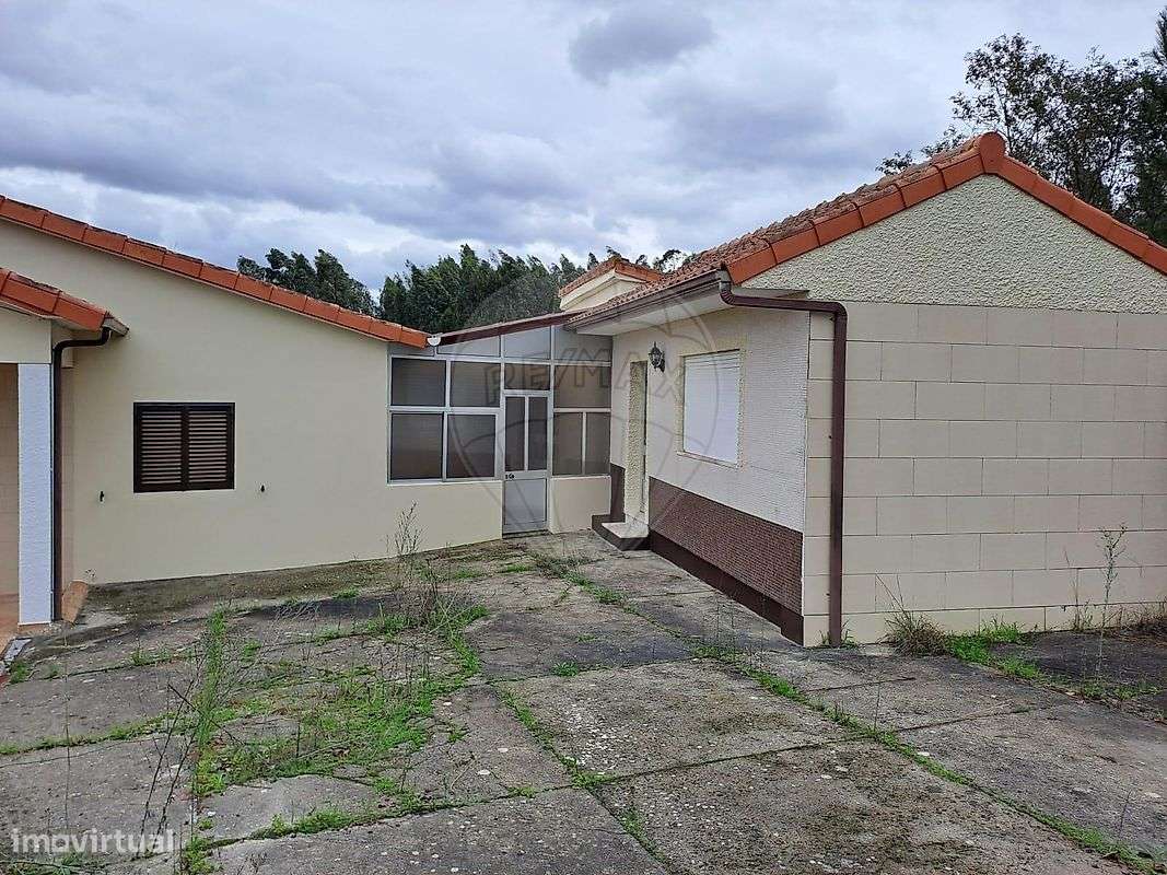 Moradia T4 para arrendamento - Grande imagem: 5/7