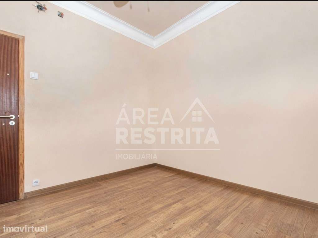 Apartamento T2 em Lisboa na Penha de França-10