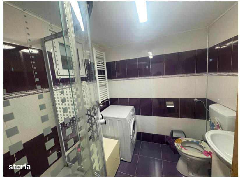 Vand Casa si Pivnita, 2 Camere, Zona Gusterita-6