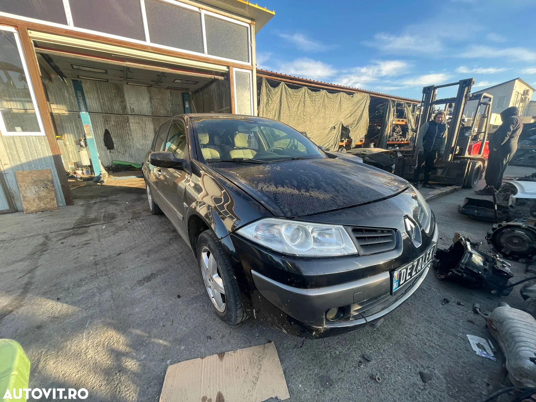 Dezmembrari Renault Megane 2 1.5 Diesel / Euro 3 / 2006 - 1