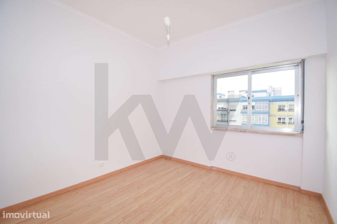 T3 com Sala Dupla em Carnaxide-14