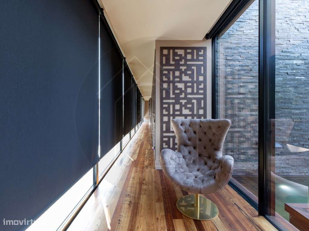 Moradia T6, térrea contemporânea, piscina, terraços e jardim junto ...-26