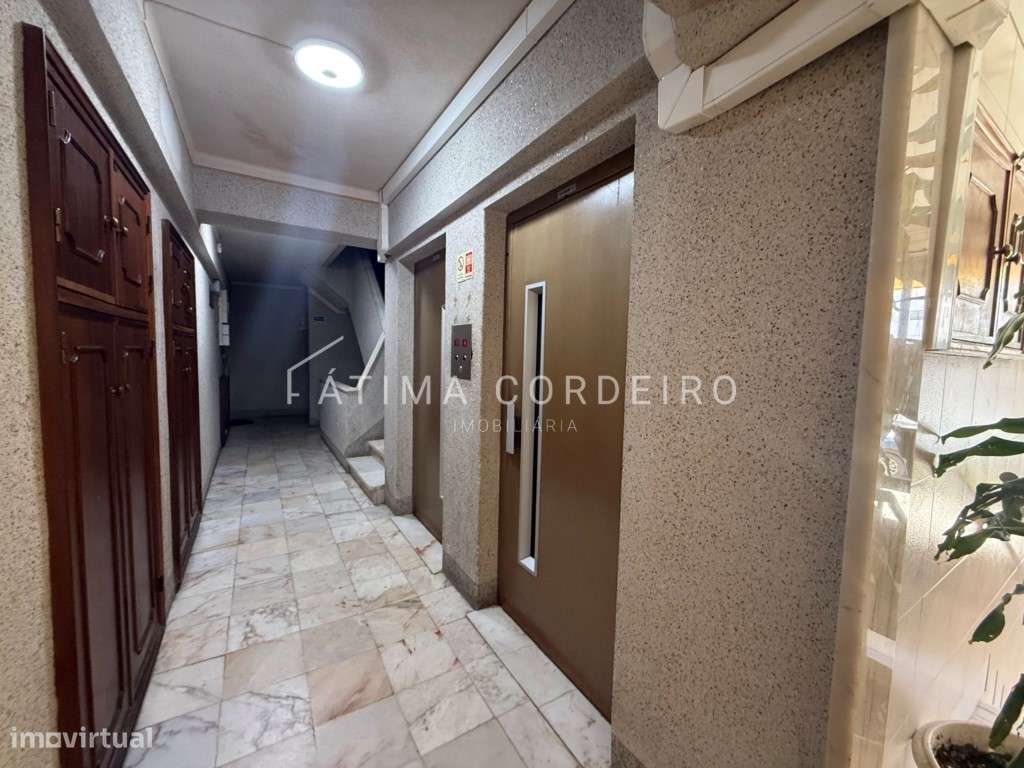 Excelente apartamento T2 com vista para a Serra de Sintra-24