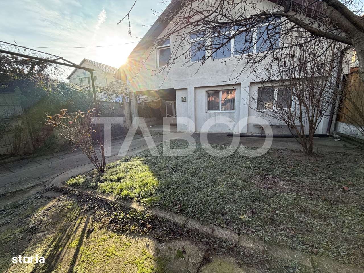 Casa de inchiriat cu 4 camere 160 mpu garaj teren liber 146 m - Imagine principală: 2/11