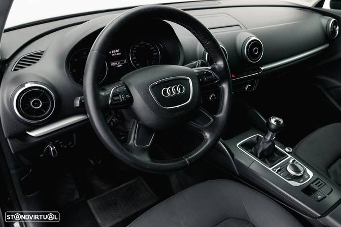 Audi A3 Sportback 1.6 TDI Attraction - 15