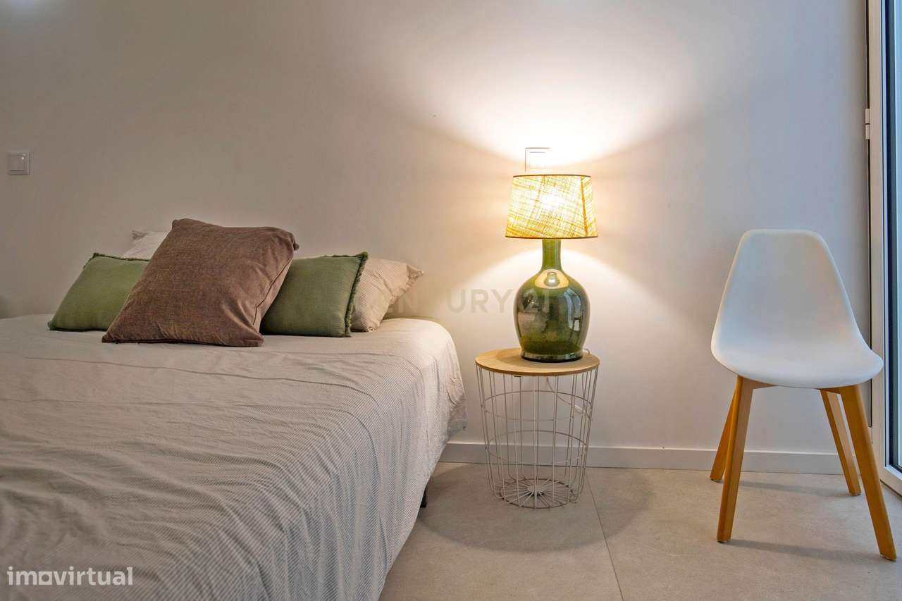 Moradia Contemporânea T3 com Terraço no Coração do Bairro do Troino –-13