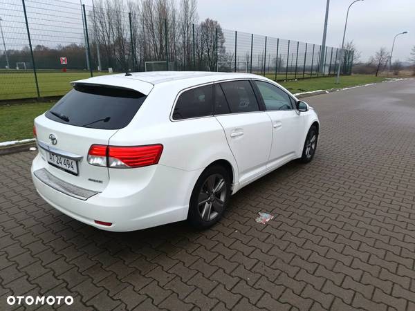 Toyota Avensis 1.8 Business Edition - 4