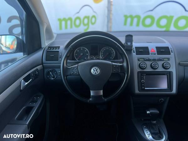 Volkswagen Touran 2.0 TDI DSG United - 33