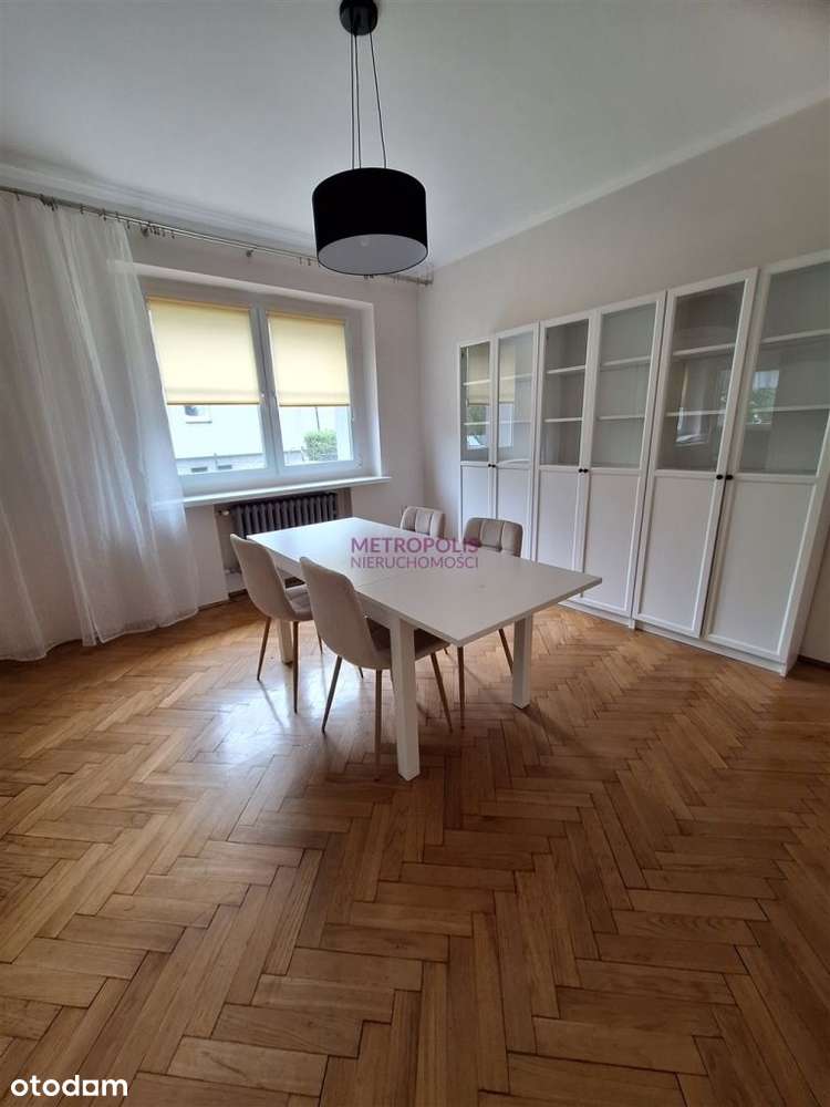 Dom w samym centrum miasta z wyposażeniem-13