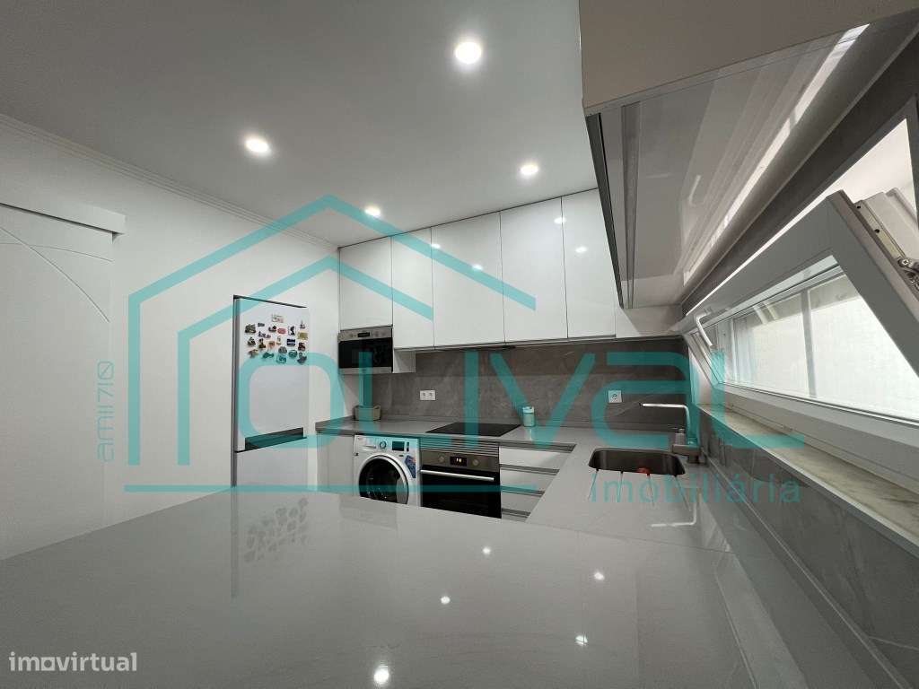 **Vivenda T2 Remodelada com Terraço em A-dos-Melros, Alverca do Rib...-18