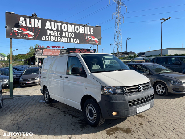 Volkswagen Transporter - 2