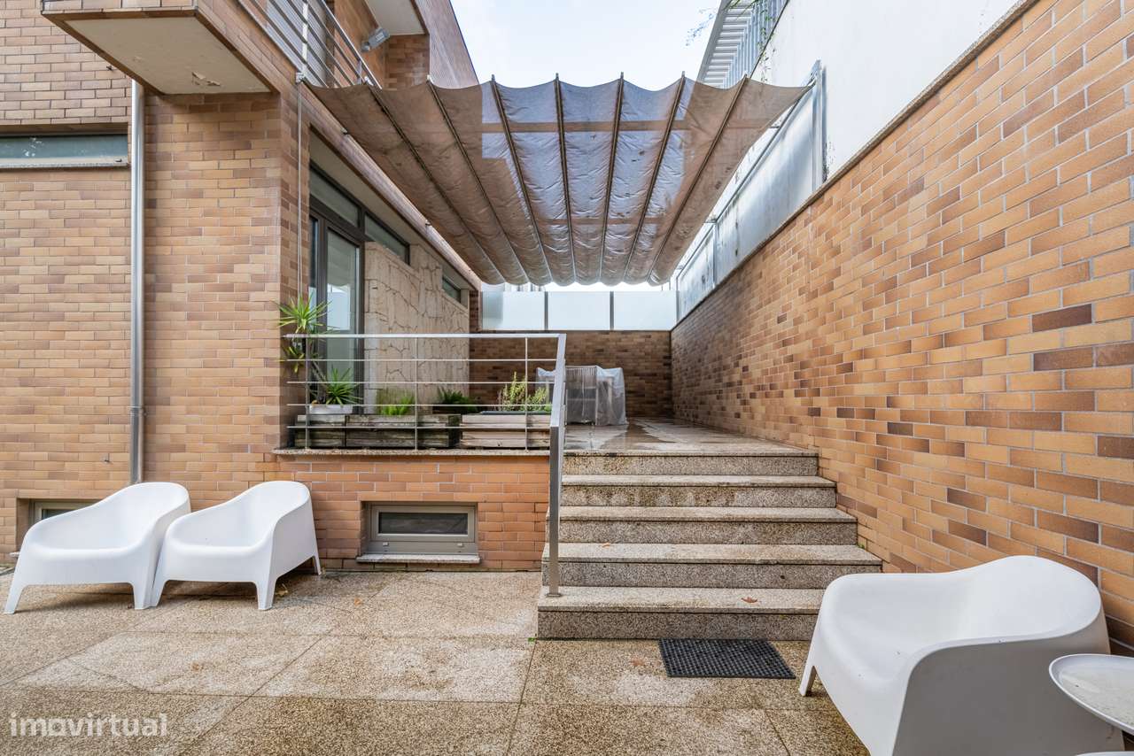 Moradia T3 + escritório à venda em Fraião - Braga-25