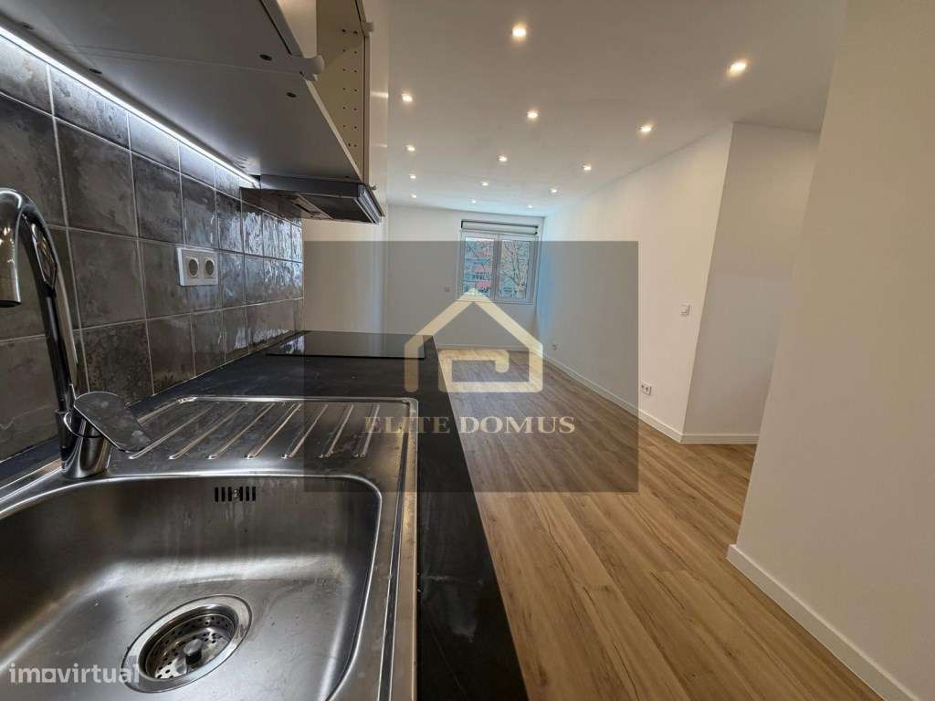 T2 Totalmente Remodelado - Odivelas. - Grande imagem: 3/27