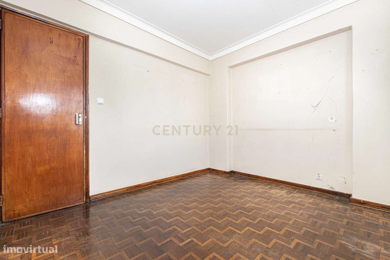 Oportunidade - T1 em Almada-10