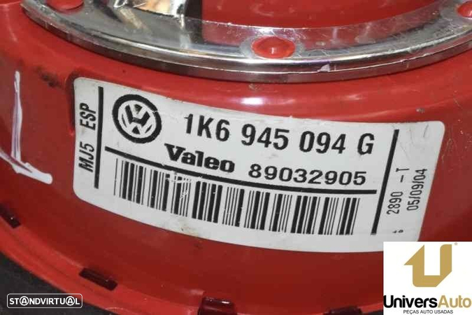 FAROLIM PORTA TRASEIRA DIREITO VOLKSWAGEN GOLF V 2003 -1K6945094E - 9