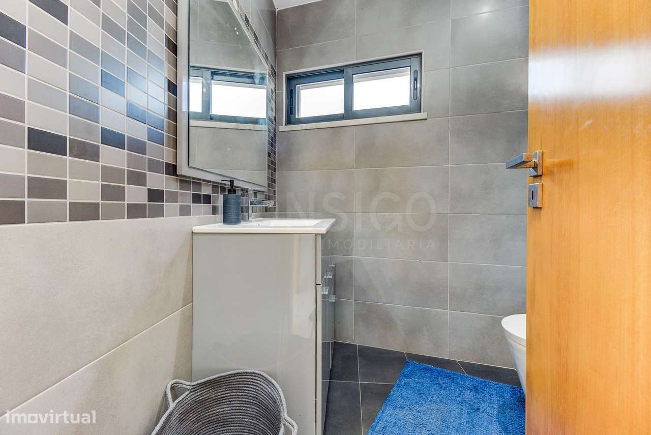 Moradia com 170 m², jardim, zona de barbecue e estacionamento para dua-33