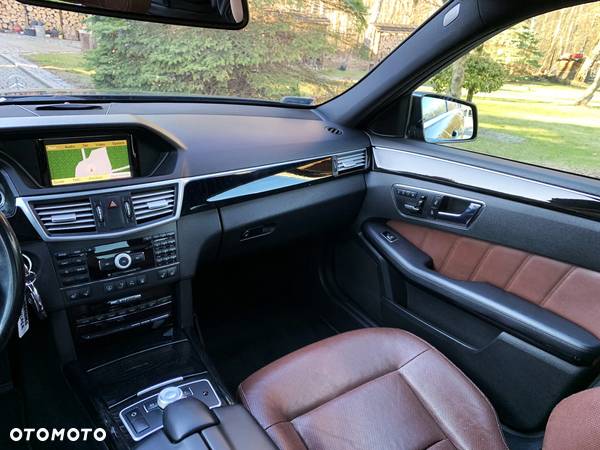 Mercedes-Benz Klasa E 350 CDI DPF 4Matic BlueEFFICIENCY 7G-TRONIC Avantgarde - 15