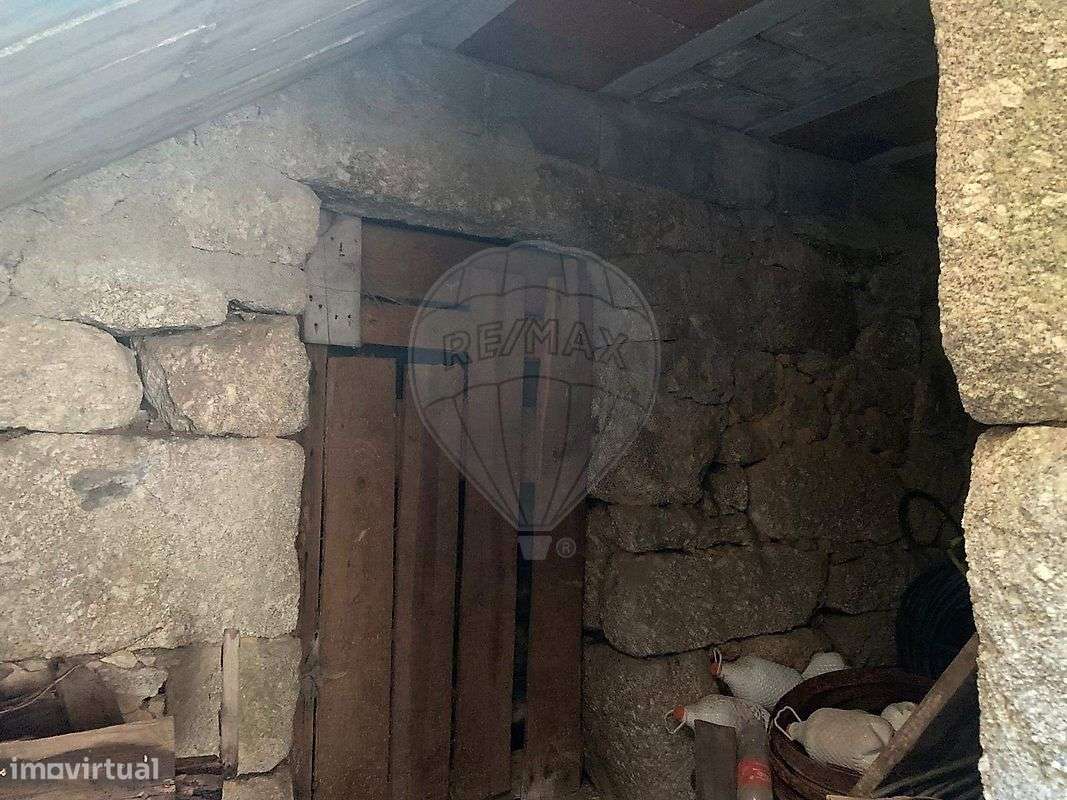 Moradia T2 para venda - Grande imagem: 2/11