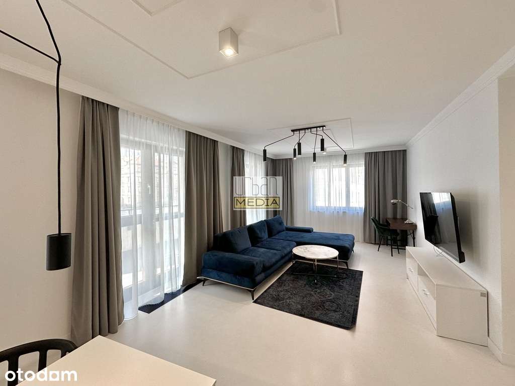 Apartament z tarasem przy Metro Płocka-2