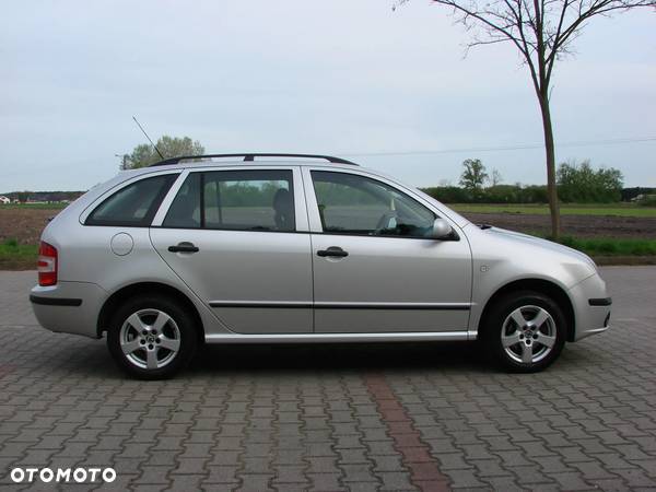 Skoda Fabia - 8