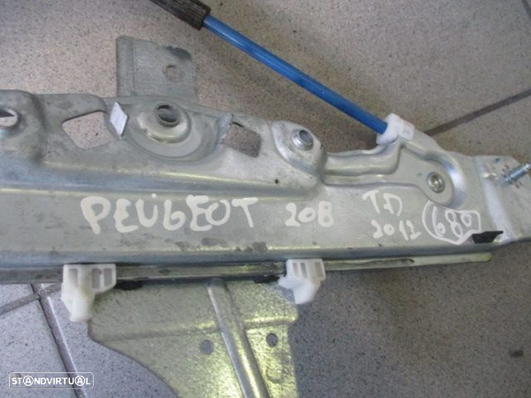 Elevador Manual 9673153880 PEUGEOT 208 2012 TD PEUGEOT 208 2014 1.4HDI 70CV 5P BRANCO TD PEUGEOT 208 2015 1.6HDI 92CV 5P BRANCO TDRT - 2