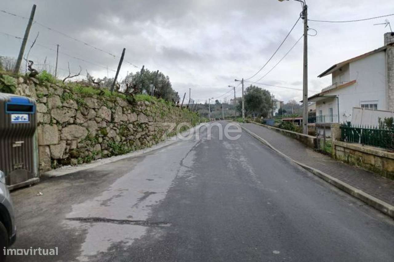 Terreno com Vistas Deslumbrantes — Bisalhães, Vila Real - Grande imagem: 3/9
