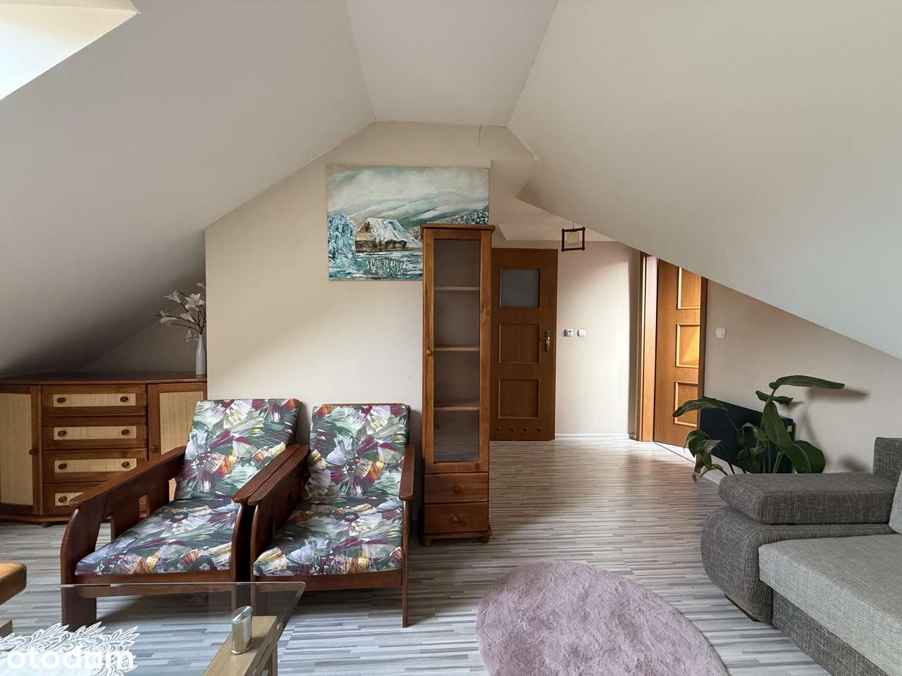 Dwupoziomowy apartament z kominkiem i parkingiem, 3 km. od Chochołowa.-11