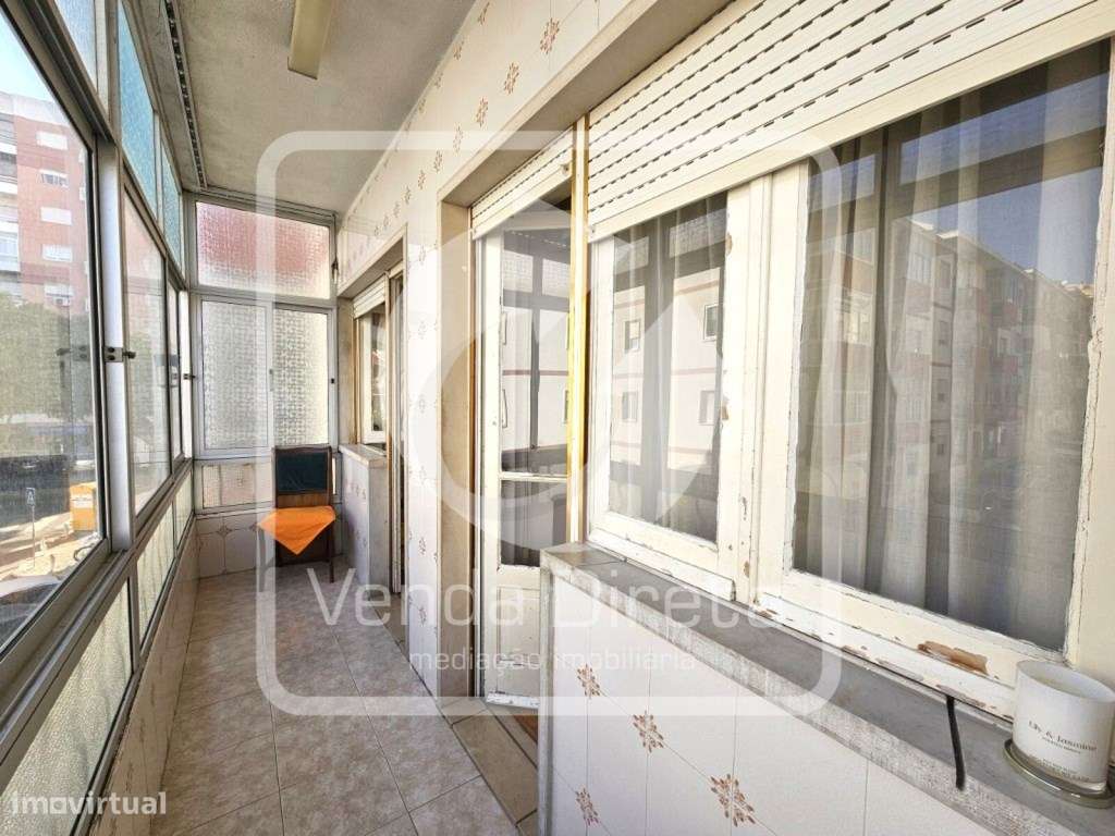 Apartamento T2 com Varandas em Agualva - Excelente Oportunidade-14