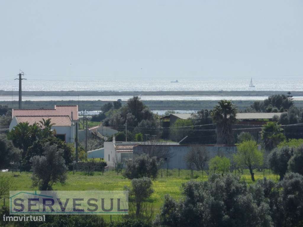 Casa Tradicional, com dois pisos, 4 quartos, dividida em duas habit...-32