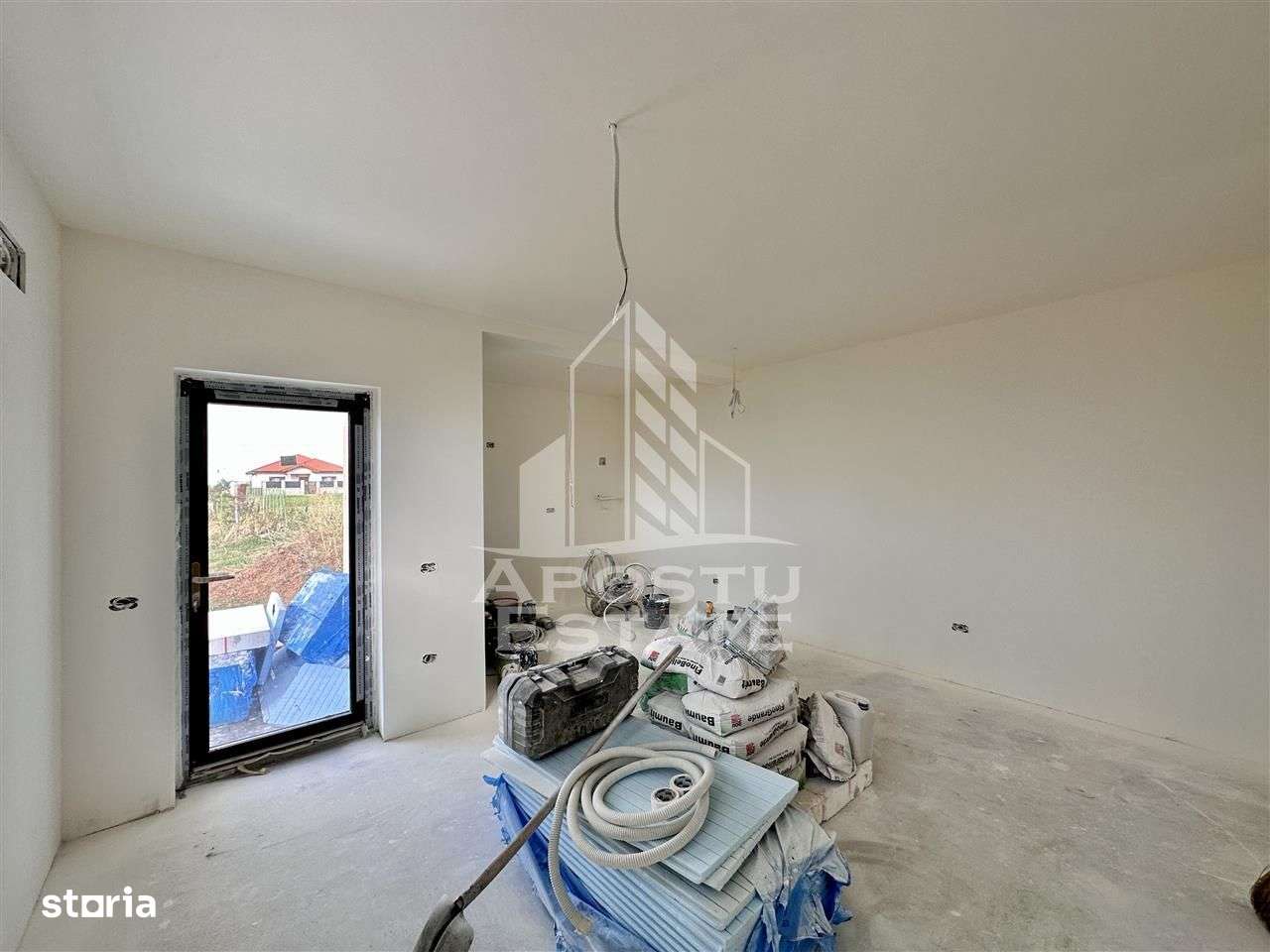 Jumatate de duplex cu 3 camere Sanandrei - Imagine principală: 2/7