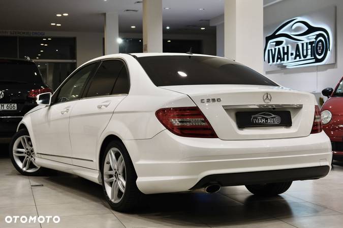 Mercedes-Benz Klasa C 250 7G-TRONIC Avantgarde Edition - 13