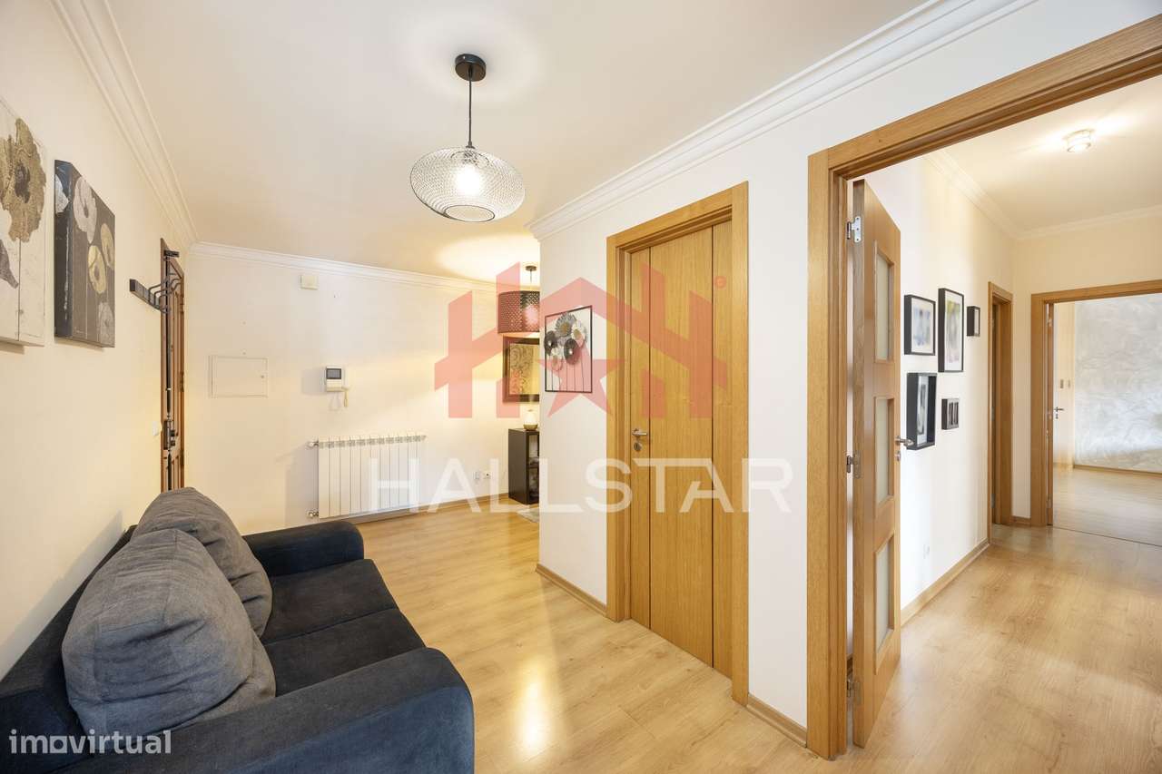 Apartamento T3+1 Duplex / Aquecimento Central / Garagem / Planalto - Grande imagem: 3/54