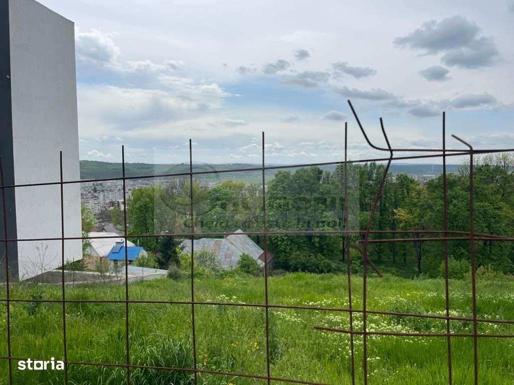 Teren Copou pentru bloc (D+P+2E+M) - Imagine principală: 2/5