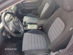 Volkswagen Passat 2.0 TDI Highline - 10