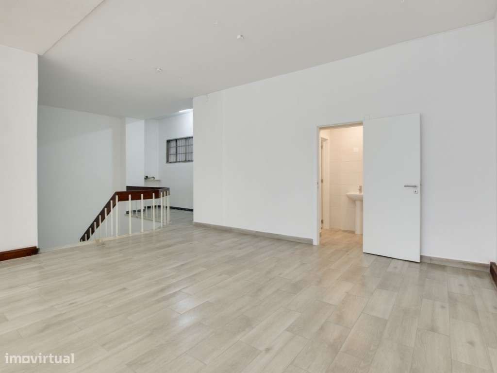 LOJA REMODELADA DE 200 m2| CENTRO DE LISBOA | A 100 metros da ESTAÇ... - Grande imagem: 5/19