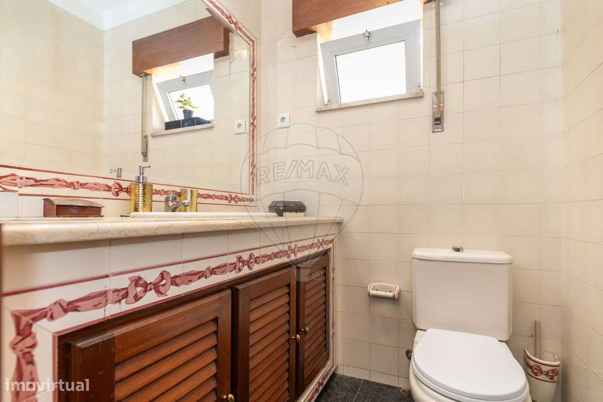 Moradia T4 para venda-7