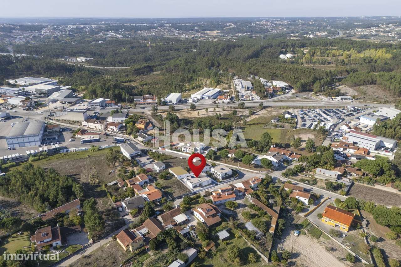 Moradia T3 Nova na Touria-53