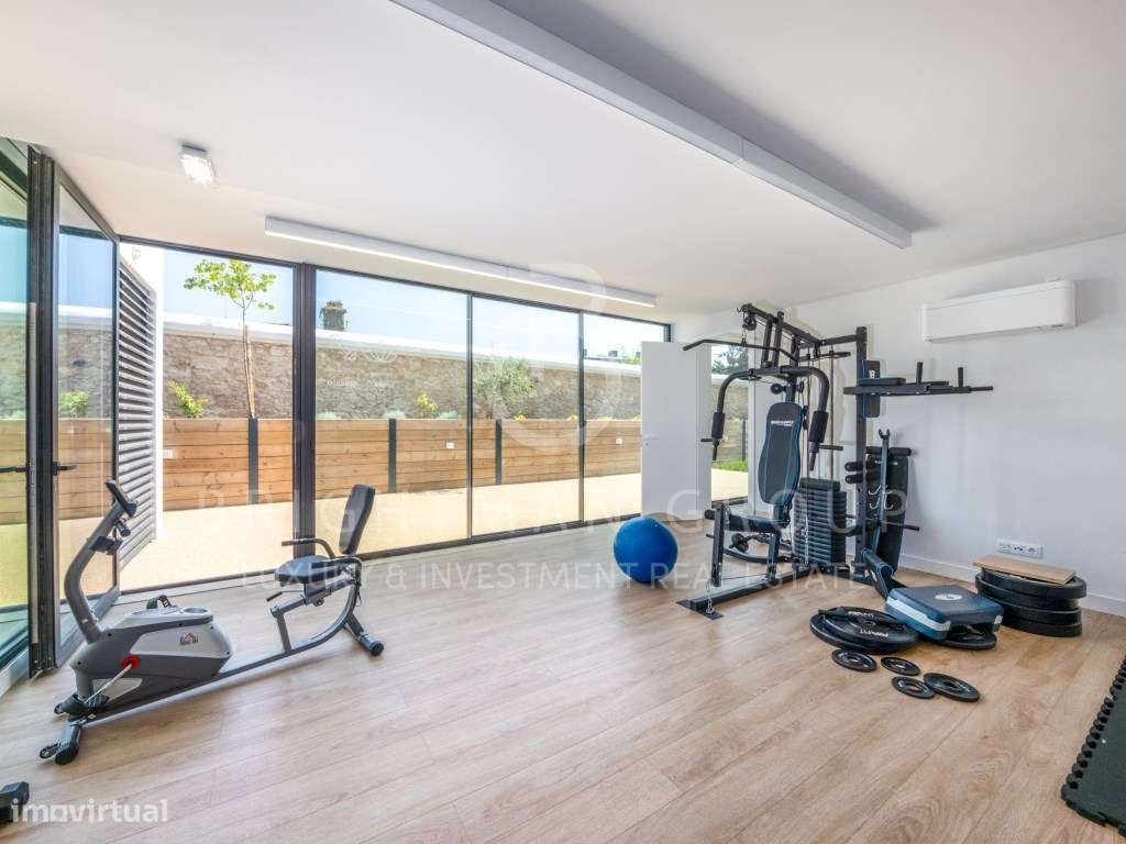 Apartamento T4 com jardim privativa, em Carcavelos-42