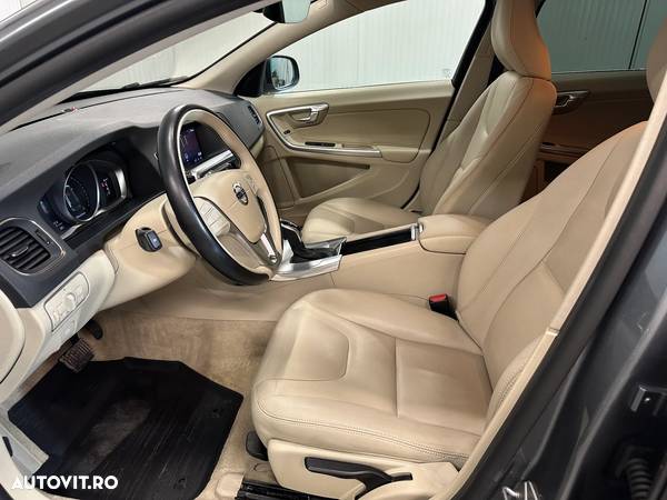 Volvo V60 D3 Summum - 5