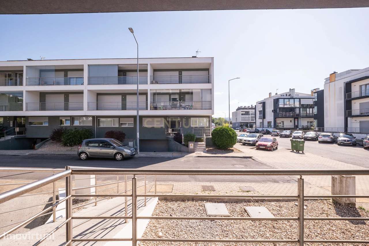 T1 aproveitado como T2 + Garagem | Quinta do Murtal - Eiras-14