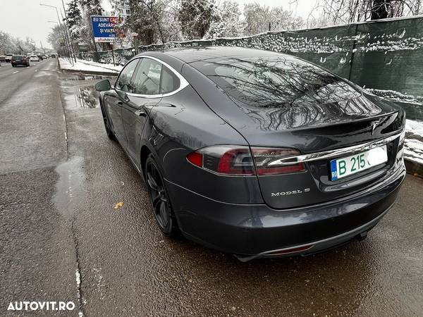 Tesla Model S 85 - 5